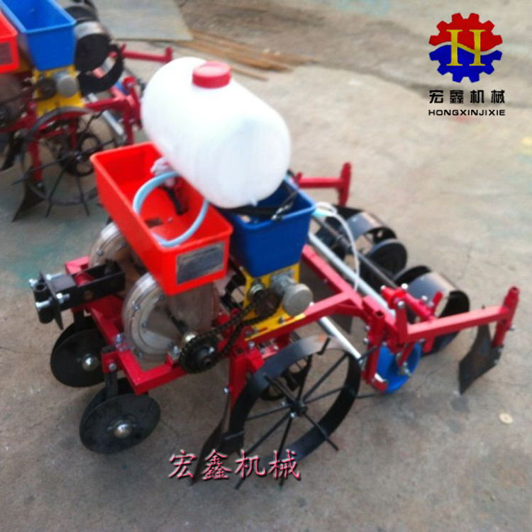 80型號噴藥覆膜機 晉江地區(qū)高效農(nóng)業(yè)打藥機解析